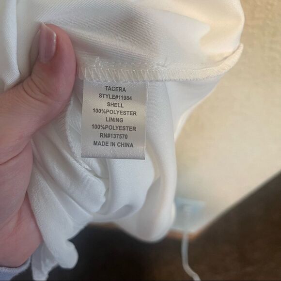 Tacera- White Tiered Dress, Size Large - Picture 10 of 11